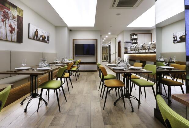 The White Orient Hotel - Görsel 5