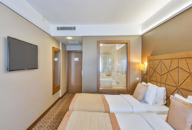 Ramada by Wyndham İstanbul Taksim - Görsel 34