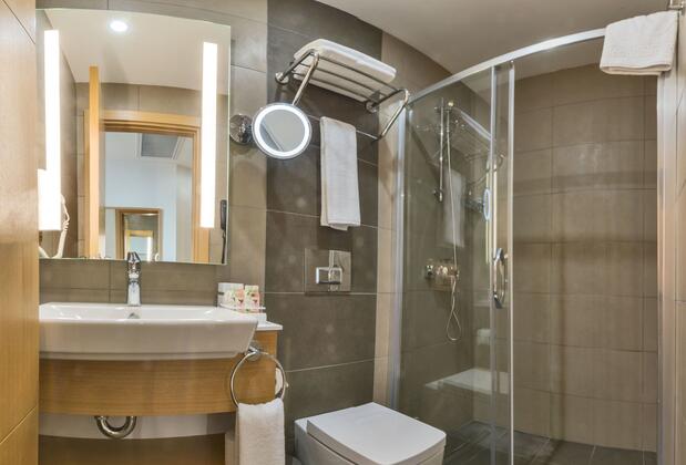 Hotel Boursier İstanbul - Görsel 33