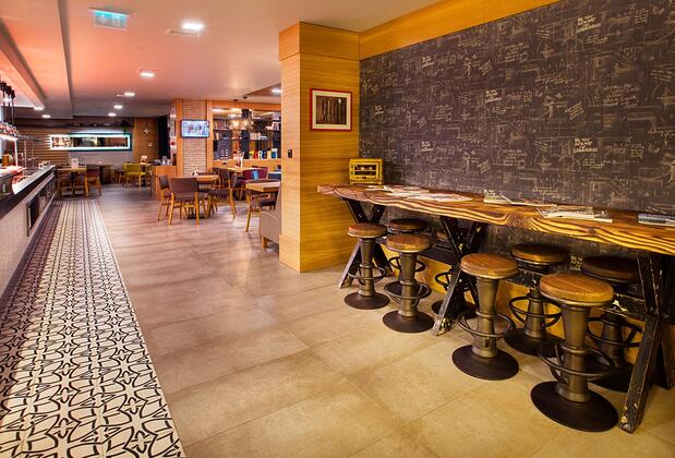 Holiday Inn İstanbul Kadıköy - Görsel 8