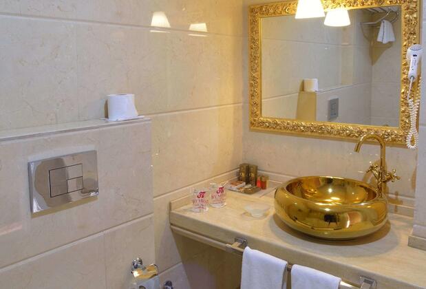 By Murat Crown Hotel - Görsel 25