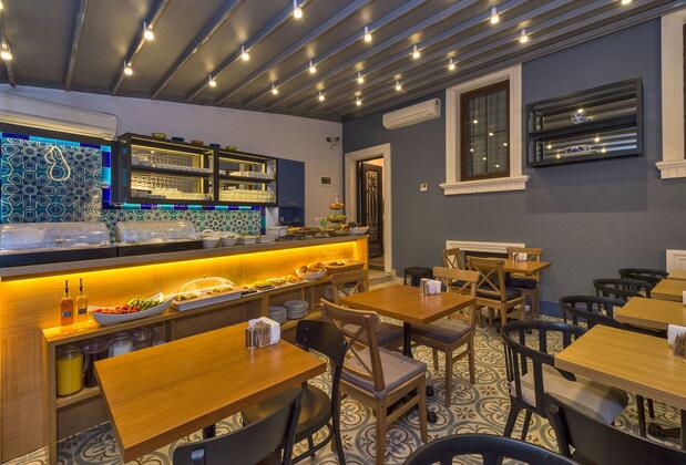 Four Doors Hotel - Görsel 20