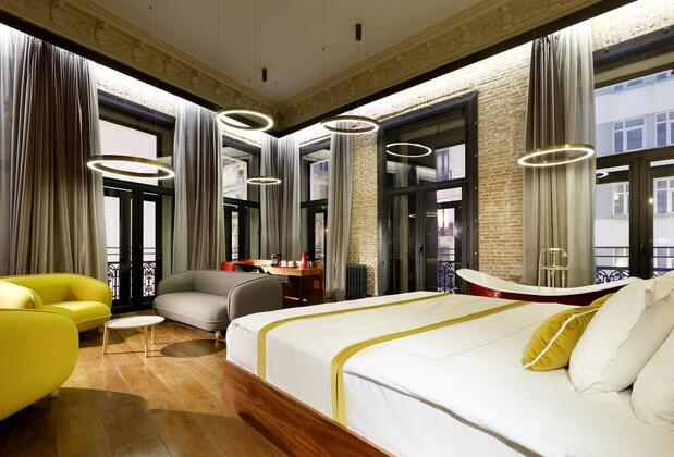 Ikonik The Public - Görsel 18