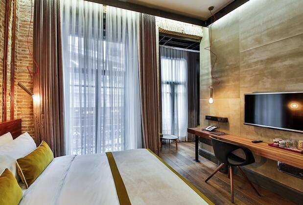 Ikonik The Public - Görsel 19