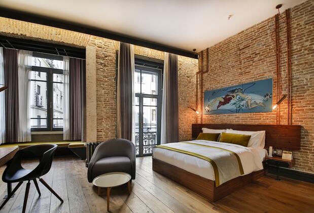 Ikonik The Public - Görsel 28