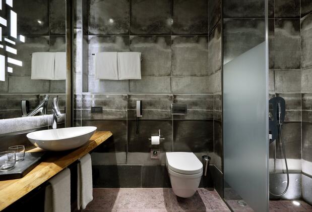 Ikonik The Public - Görsel 33