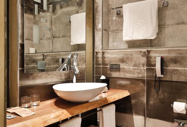 Ikonik The Public - Görsel 34