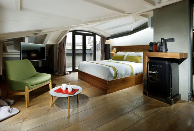 Ikonik The Public - Görsel 26