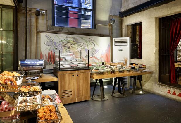 Ikonik The Public - Görsel 13