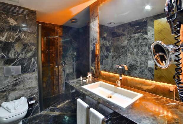 Zimmer Bosphorus Hotel - Görsel 29