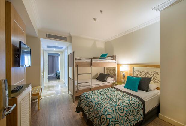 Crystal Waterworld Resort & Spa - Görsel 3