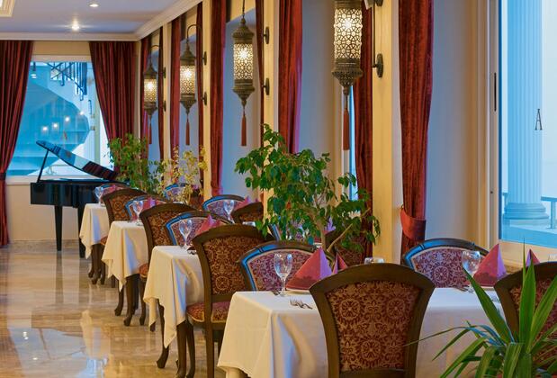 Antique Roman Palace - Görsel 9