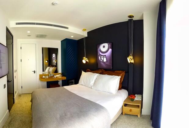 Maroon Tomtom - Görsel 36