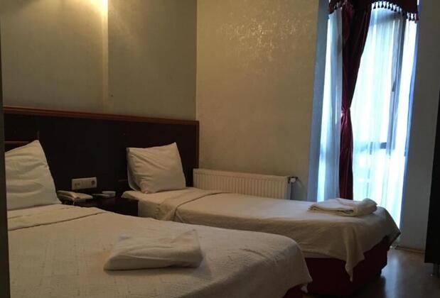 Red White Hotel - Görsel 10