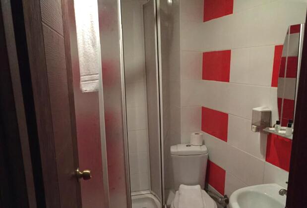 Red White Hotel - Görsel 19