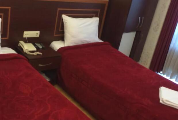 Red White Hotel - Görsel 11