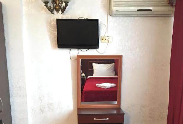 Red White Hotel - Görsel 17