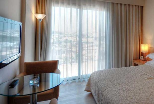 Lvzz Hotel Residences Spa Fitness Club Bar - Görsel 7