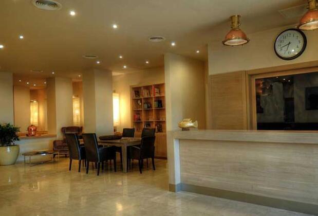 Lvzz Hotel Residences Spa Fitness Club Bar - Görsel 3