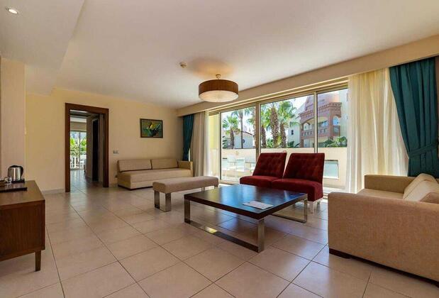 Kamelya Collection Aishen K Club - Görsel 14