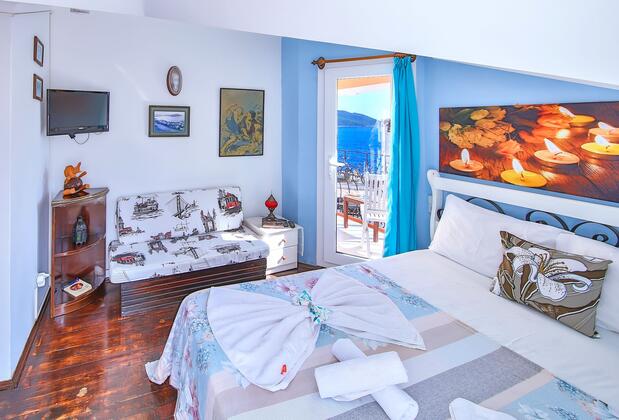 White House Pansiyon by Orcholiday - Görsel 5