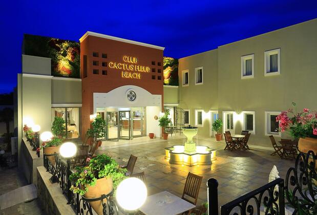 Cactus Fleur Beach Club - Görsel 9