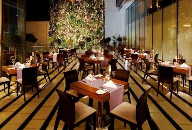 Crowne Plaza İstanbul Harbiye - Görsel 9