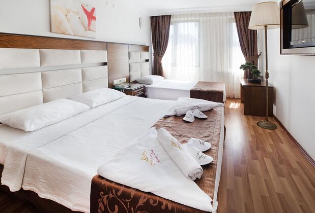 Hotel Santa Pera - Görsel 13