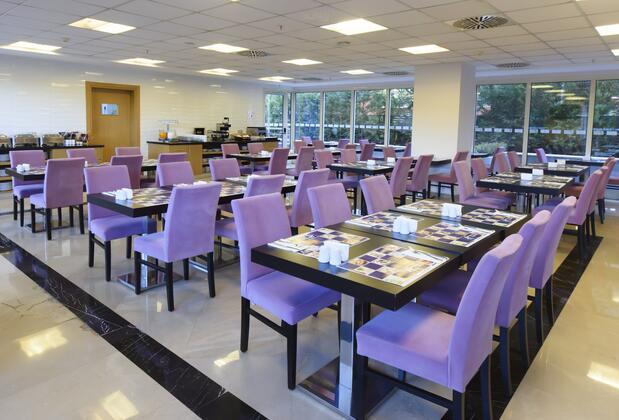 Holiday Inn Express İstanbul Altunizade - Görsel 3