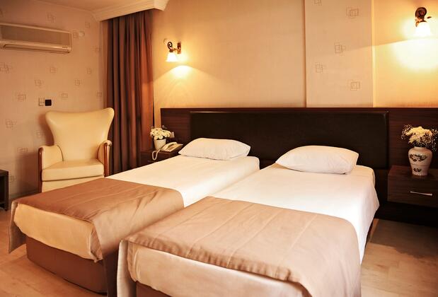 Üstün Hotel Alsancak - Görsel 8