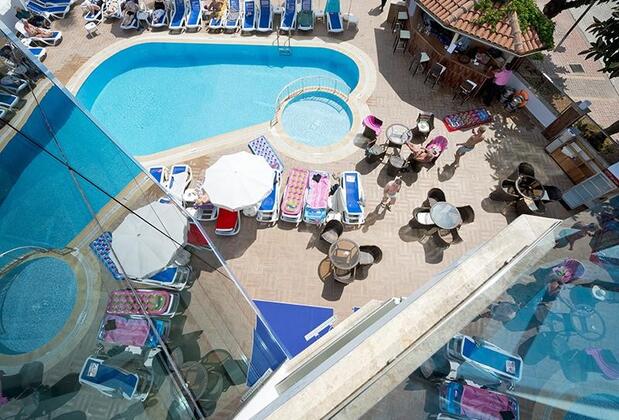 Parador Beach Hotel - Görsel 9