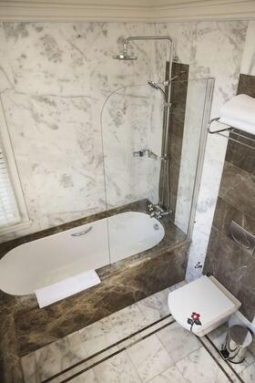 Corinne Art & Boutique Hotel - Görsel 33