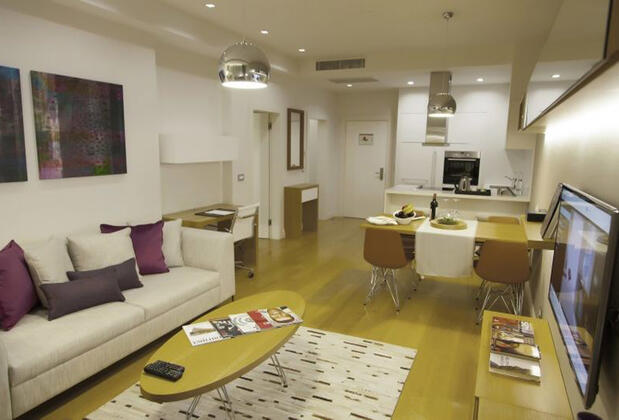 The Leos Residence - Görsel 13