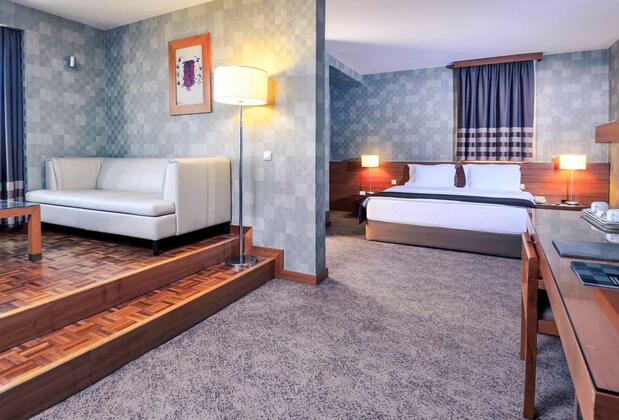 Mövenpick Hotel Istanbul Bosphorus - Görsel 8