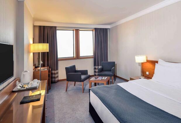 Mövenpick Hotel Istanbul Bosphorus - Görsel 18