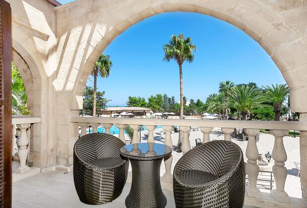 Le Chateau Lambousa Hotel - Görsel 2