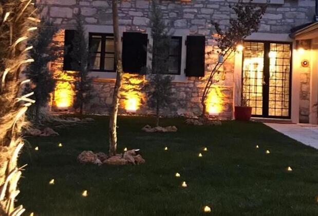 1870's Taş Konak Otel Garden - Görsel 4