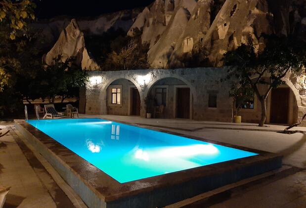 Seven Rock Cave House - Görsel 10