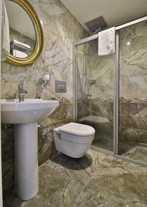 Queensland Hotel İstanbul - Görsel 26