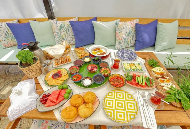 Cunda House Küçük Otel - Görsel 11