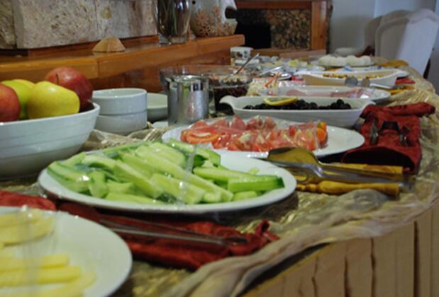 Rain Hotel - Görsel 6