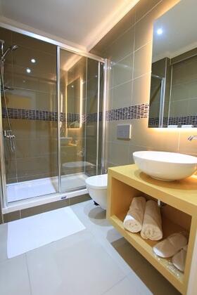 Palm Bay Beach Hotel - Görsel 32