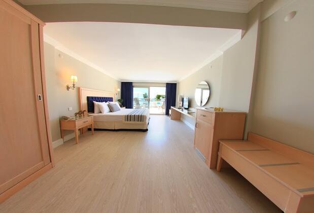 Palm Bay Beach Hotel - Görsel 21