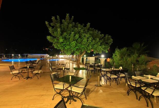 Palm Bay Beach Hotel - Görsel 10