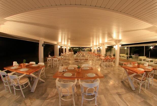 Palm Bay Beach Hotel - Görsel 9