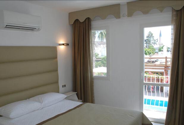 The Corner Hotel - Görsel 14