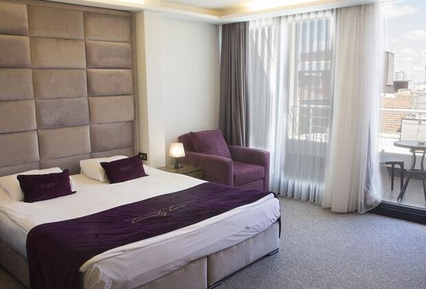 Near Hotel - Görsel 6