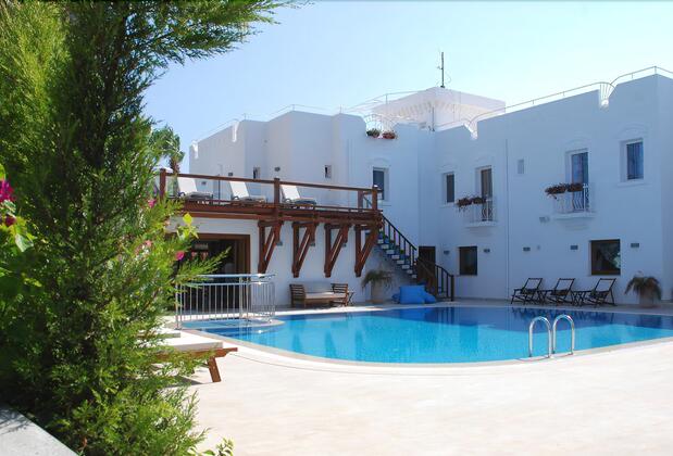 The Corner Hotel - Görsel 3