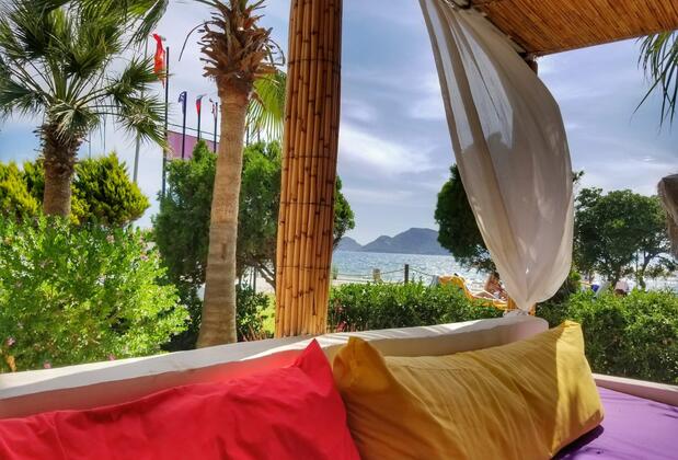 Sun And Sea Beach Hotel - Görsel 19