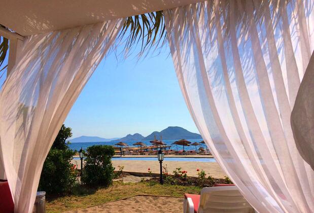 Sun And Sea Beach Hotel - Görsel 18